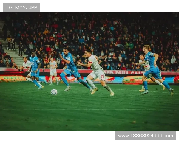 格洛赫远射制胜当选世俱杯最佳 红牛 2-1 帕丘卡 格洛赫远射制胜当选世俱杯最佳 红牛 2-1 帕丘卡